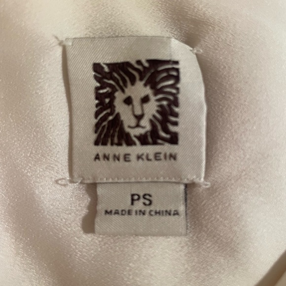 Anne Klein Cream and Black Casual Button Down Shirt - Picture 5 of 8